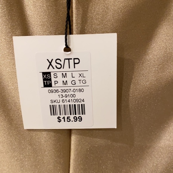 ReVamped high waisted biker shorts, Gold, size XS - Picture 4 of 4